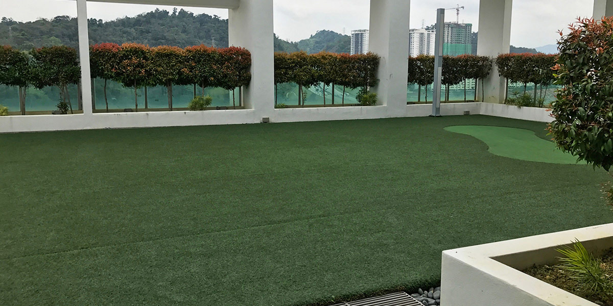 artificial-backyard-grass-ideas